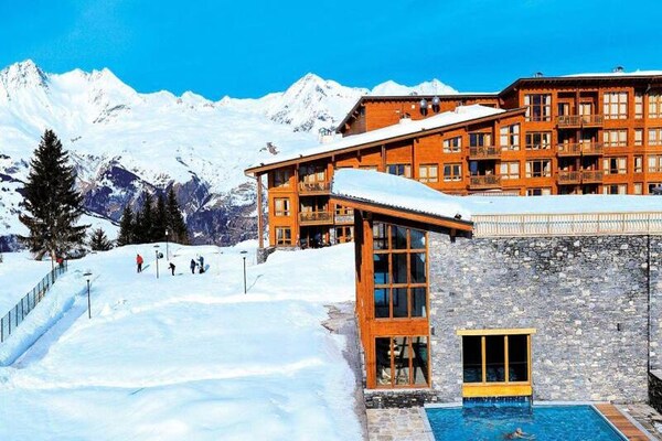 Luxe ski-in/ski-out appartement met zwembad en sauna in Bourg Saint Maurice - thumbnail 3