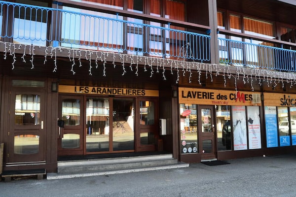 Ruim appartement op 150m van de piste met panoramisch uitzicht op de Tarentaise - thumbnail 1