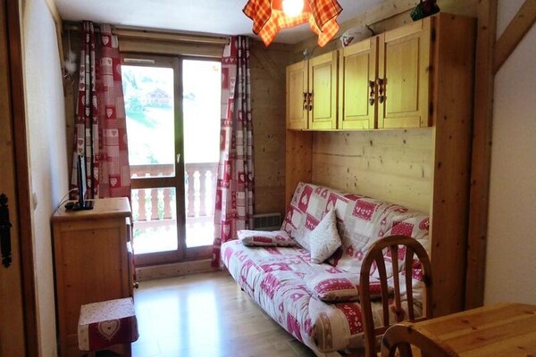 Appartement 6 pers. in Beaufort, 50m van skipistes met zwembad - thumbnail 1
