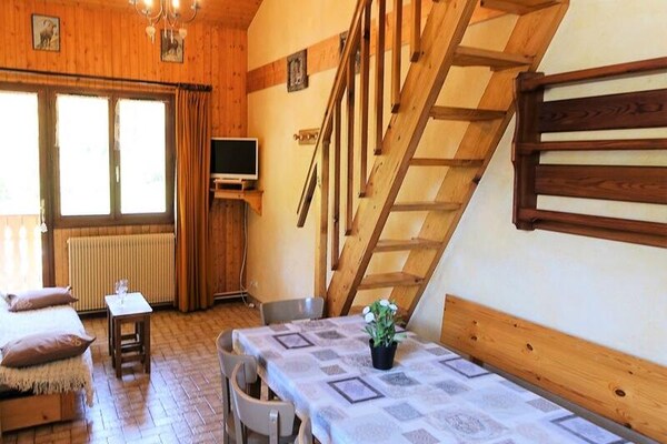 Knus appartement op de piste in Beaufort met uitzicht op de Alpen - thumbnail 3