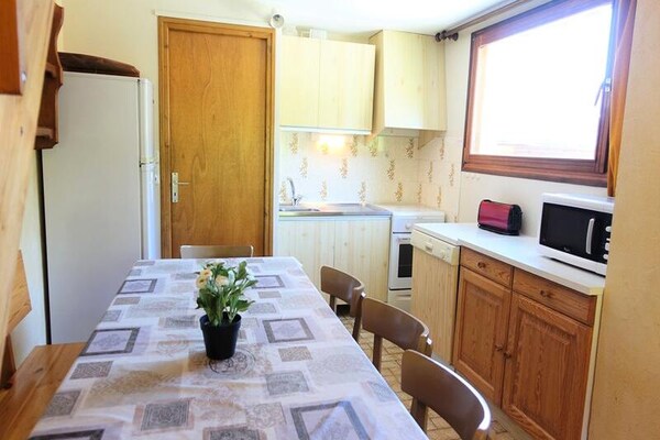 Knus appartement op de piste in Beaufort met uitzicht op de Alpen - thumbnail 4