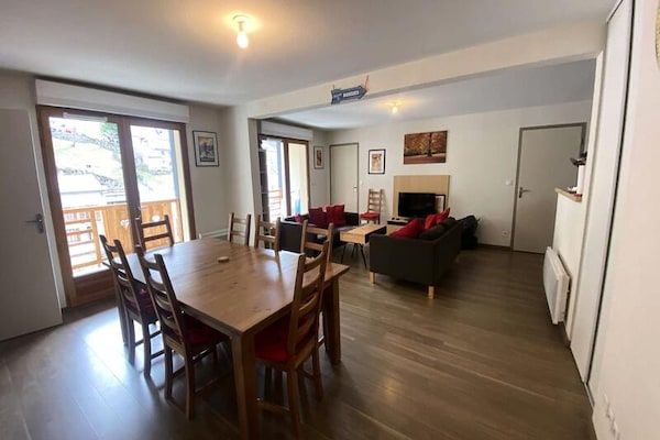 Ruim appartement op het zuiden met panoramisch uitzicht op de Pyreneeën - thumbnail 1