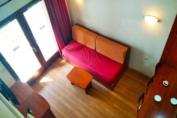 Appartement voor 7 personen met uitzicht op de pistes in Bagnères-de-Bigorre - thumbnail 5