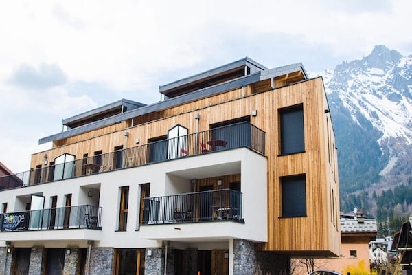 Knus appartement met balkon en zicht op Brévent in het hart van Chamonix - thumbnail 4