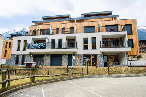 Ruim 3-slaapkamer duplex appartement met balkon en bergzicht in Chamonix - thumbnail 1