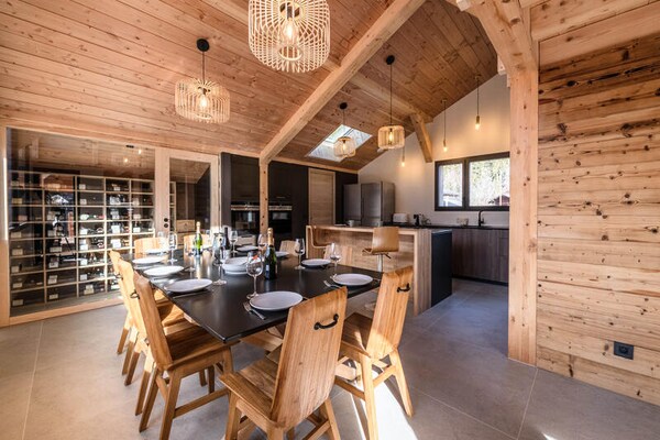 Ruim chalet in Chamonix met jacuzzi en Mont Blanc uitzicht - thumbnail 6
