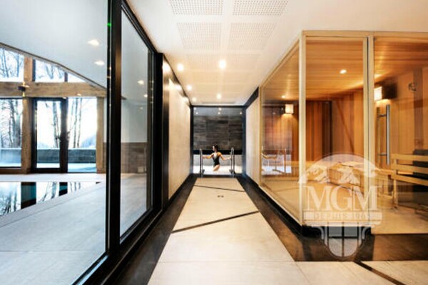 Luxe 8-persoons appartement in Les Houches met zwembad, sauna en Mont Blanc uitzicht - thumbnail 2