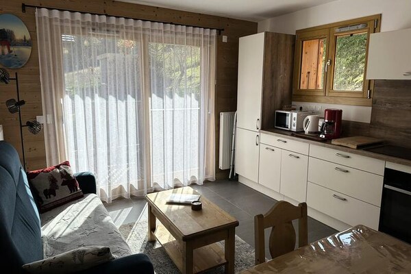 Chalet Flore: knus appartement met bergzicht bij Combloux - thumbnail 1