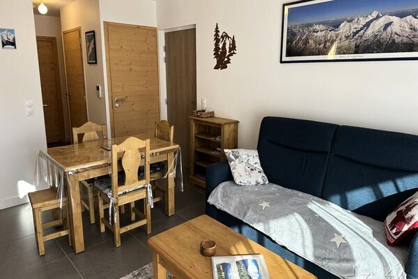 Chalet Flore: knus appartement met bergzicht bij Combloux - thumbnail 2