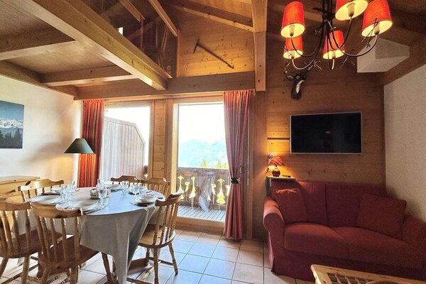 Panoramisch appartement op de bovenste verdieping met uitzicht op de Mont Blanc - thumbnail 2