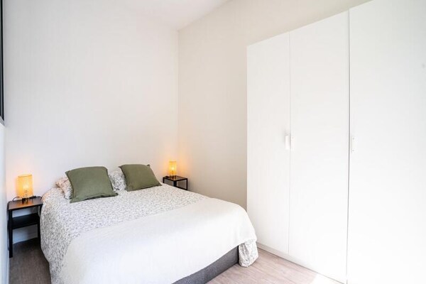 Modern appartement in de levendige havenwijk van Nice, vlakbij de oude stad - thumbnail 4
