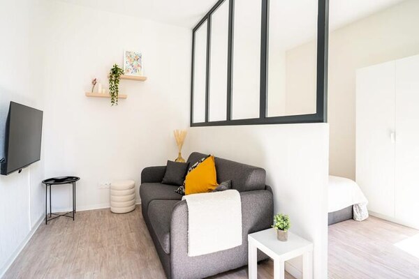 Modern appartement in de levendige havenwijk van Nice, vlakbij de oude stad - thumbnail 5