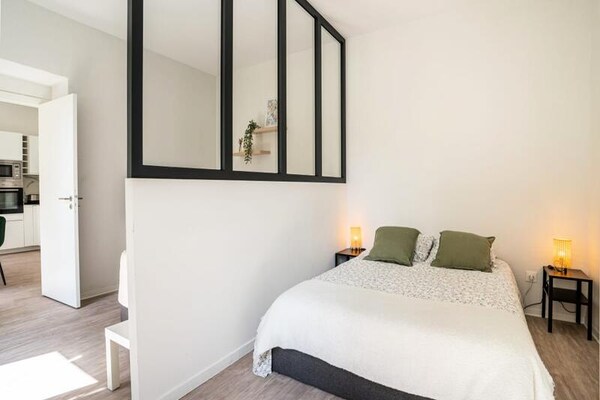 Modern appartement in de levendige havenwijk van Nice, vlakbij de oude stad - thumbnail 6