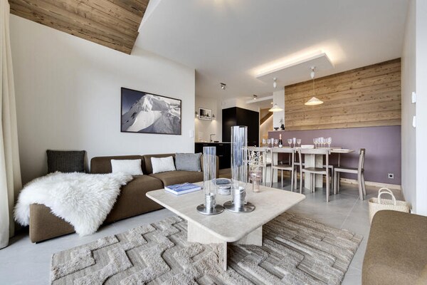 Ruim appartement voor 8 personen met sauna en zonnig terras in Montvalezan - thumbnail 2