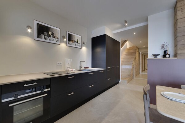 Ruim appartement voor 8 personen met sauna en zonnig terras in Montvalezan - thumbnail 3