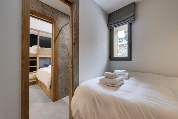 Ruim appartement voor 8 personen met sauna en zonnig terras in Montvalezan - thumbnail 4