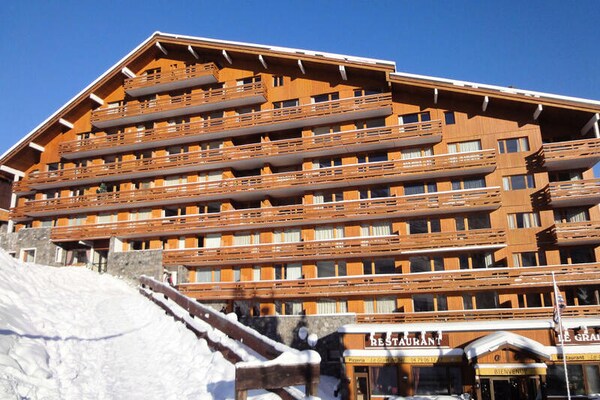 Ski-in, ski-out appartement met balkon op het zuiden in Méribel-Mottaret - thumbnail 1