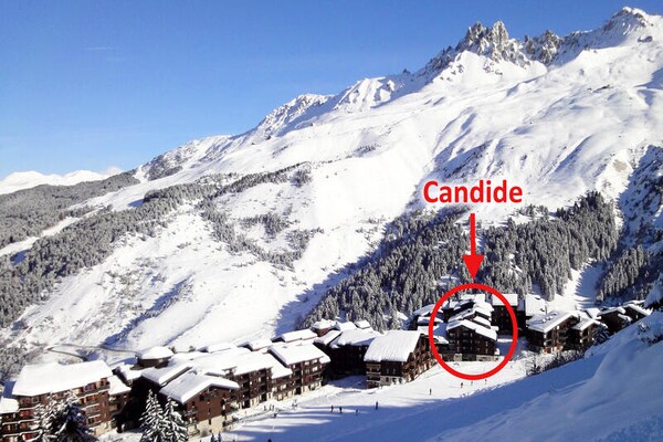 Studio Les Allues direct aan de piste met balkon op het zuiden - thumbnail 1