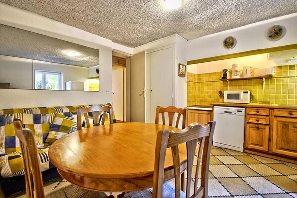 Charmant appartement in historische Winterstad, op loopafstand van strand en centrum - thumbnail 2