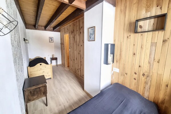 Ruim appartement voor 7 personen op 600 meter van de skipistes in Les Gets - thumbnail 4