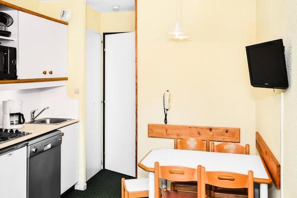 Knus appartement voor 5 in Les Coches, vlakbij de piste - thumbnail 6