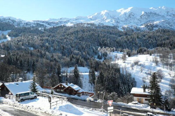 Appartement met balkon en uitzicht op Méribel, vlakbij de piste - thumbnail 6