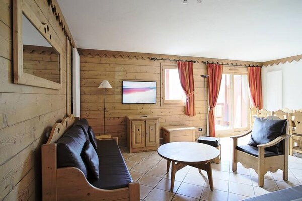 Luxueus alpenappartement met panoramisch uitzicht in Les 3 Vallées - thumbnail 1