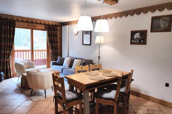 Luxe appartement aan de piste in Saint Martin de Belleville met wellness - thumbnail 1