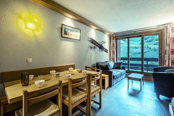 Ski-in, ski-out appartement voor 7 personen aan de piste in Méribel Mottaret - thumbnail 1
