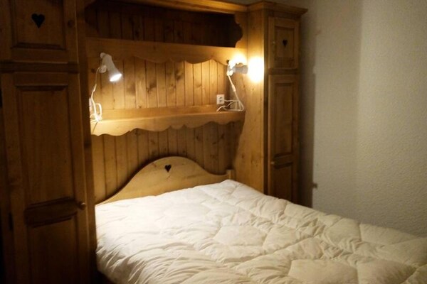 Piste-appartement 7p met balkon en uitzicht in Les Allues - thumbnail 6
