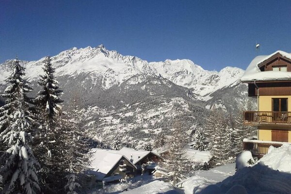 Appartement 6p in Les Chalets D'arrondaz, 100m van de piste in Valfréjus - thumbnail 1