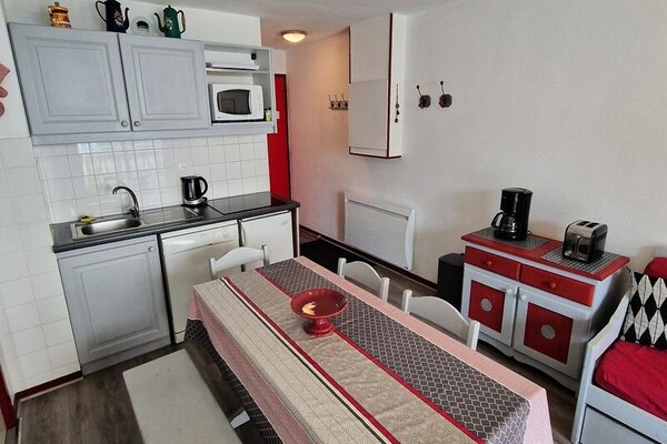 Appartement 6p in Modane met balkon op zuiden, 100m van de piste - thumbnail 2