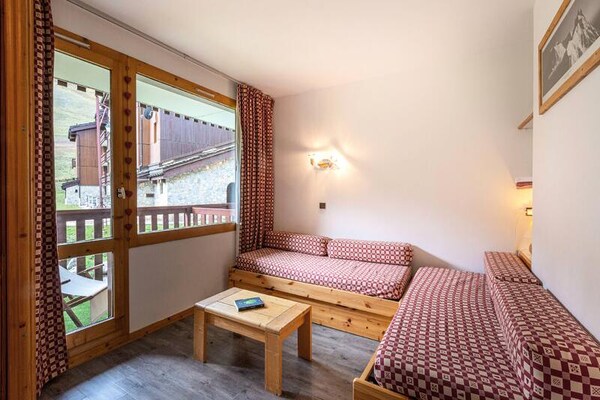 Zonnig appartement op 27m² met balkon en uitzicht op de Alpen in Valmorel - thumbnail 1