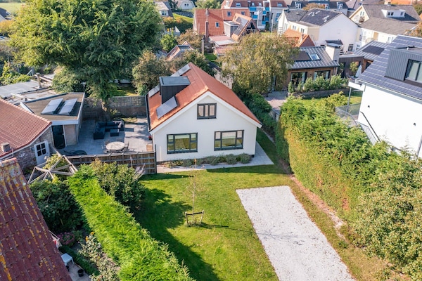 Vrijstaand boshuis met omheinde tuin, 1 km van strand De Koog - thumbnail 2