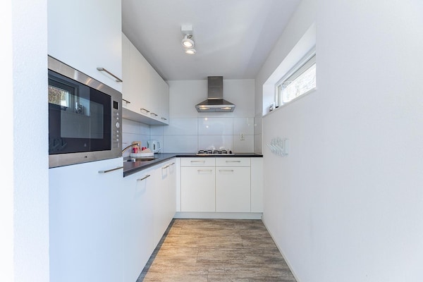 Villa Jula – Luxe strandvilla voor 6 personen aan de Zeeuwse kust - thumbnail 3