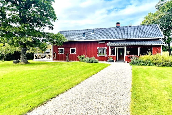 Rustiek vakantiehuis aan de golfbaan in Brålanda, Dalsland - thumbnail 5