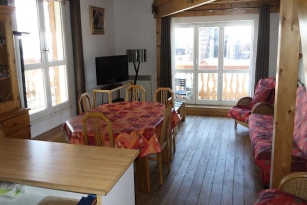 Ruim appartement voor 8 personen met balkons, direct aan de piste in Huez - thumbnail 3