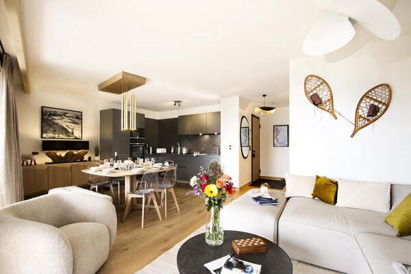 Luxe appartement 8p in Huez met balkon, zwembad en uitzicht op de Alpen - thumbnail 6