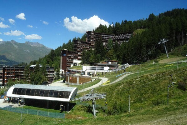 Knusse studio voor 5 aan de piste in Arc 1600 - thumbnail 6