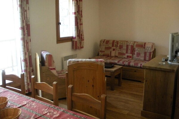 Ruim 8-persoons appartement met balkon in het rustieke Bessans - thumbnail 4