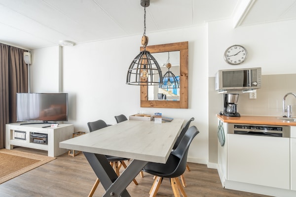 Juliana 072: Luxe 2-persoons appartement aan de duinrand van De Koog - thumbnail 6