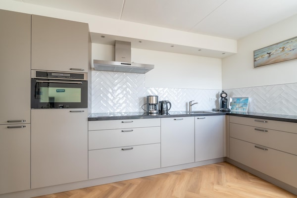 Juliana 036: Luxe appartement op het hoogste duin van Texel met zeezicht - thumbnail 6
