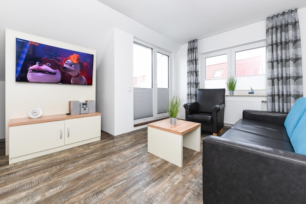 2-persoons modern appartement in Bensersiel op 350m van zee - thumbnail 3
