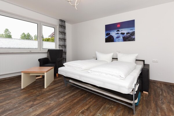 Op 350 m van zee: Modern appartement in Bensersiel - thumbnail 6
