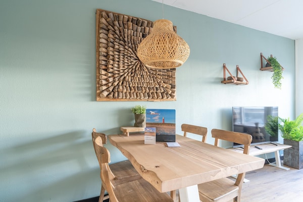 Luxe appartement met sauna, zeezicht en balkon in bosrijke omgeving - thumbnail 5