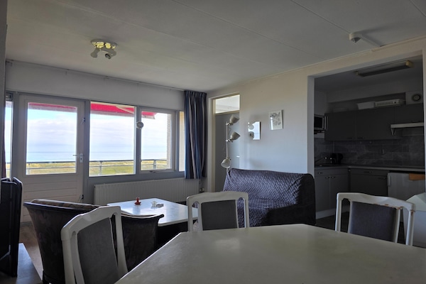 Juliana 162: Gerenoveerd appartement met zeezicht in De Koog - thumbnail 4