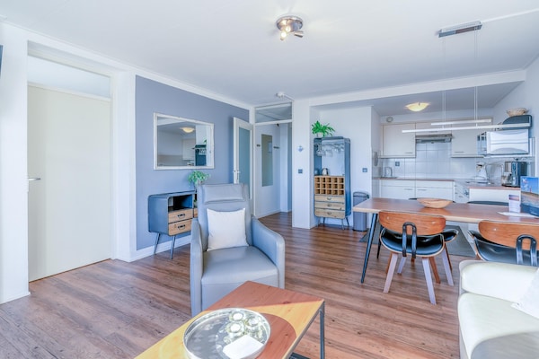 Juliana 078: Landzichtappartement op het hoogste duin van Texel - thumbnail 2