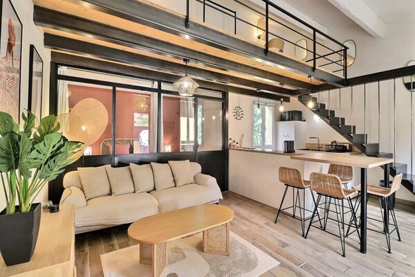 Le Loft-4 étoiles-Spa: Romantisch designloft met privé-spa in Ventabren - thumbnail 3