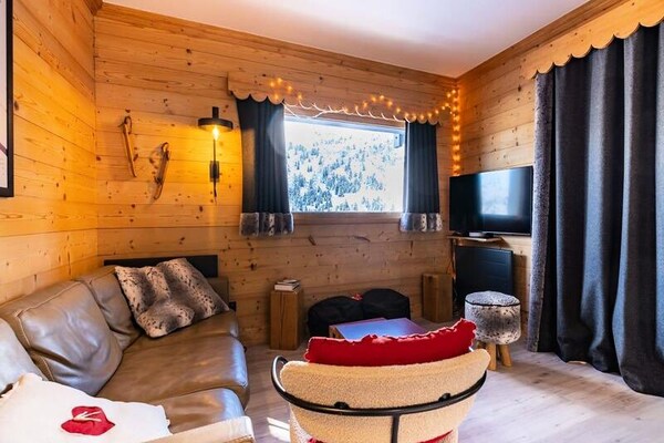 Zonnig appartement in Les Allues met adembenemend uitzicht op Saulire en Mont Vallon - thumbnail 3