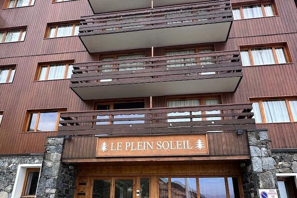 Appartement op 10e verdieping met panoramisch dalzicht en directe ski-toegang - thumbnail 1
